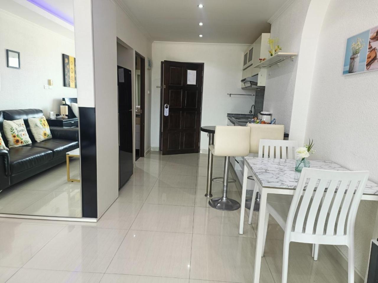 View Talay 6 Pattaya Beach Apartment By Honey Екстериор снимка