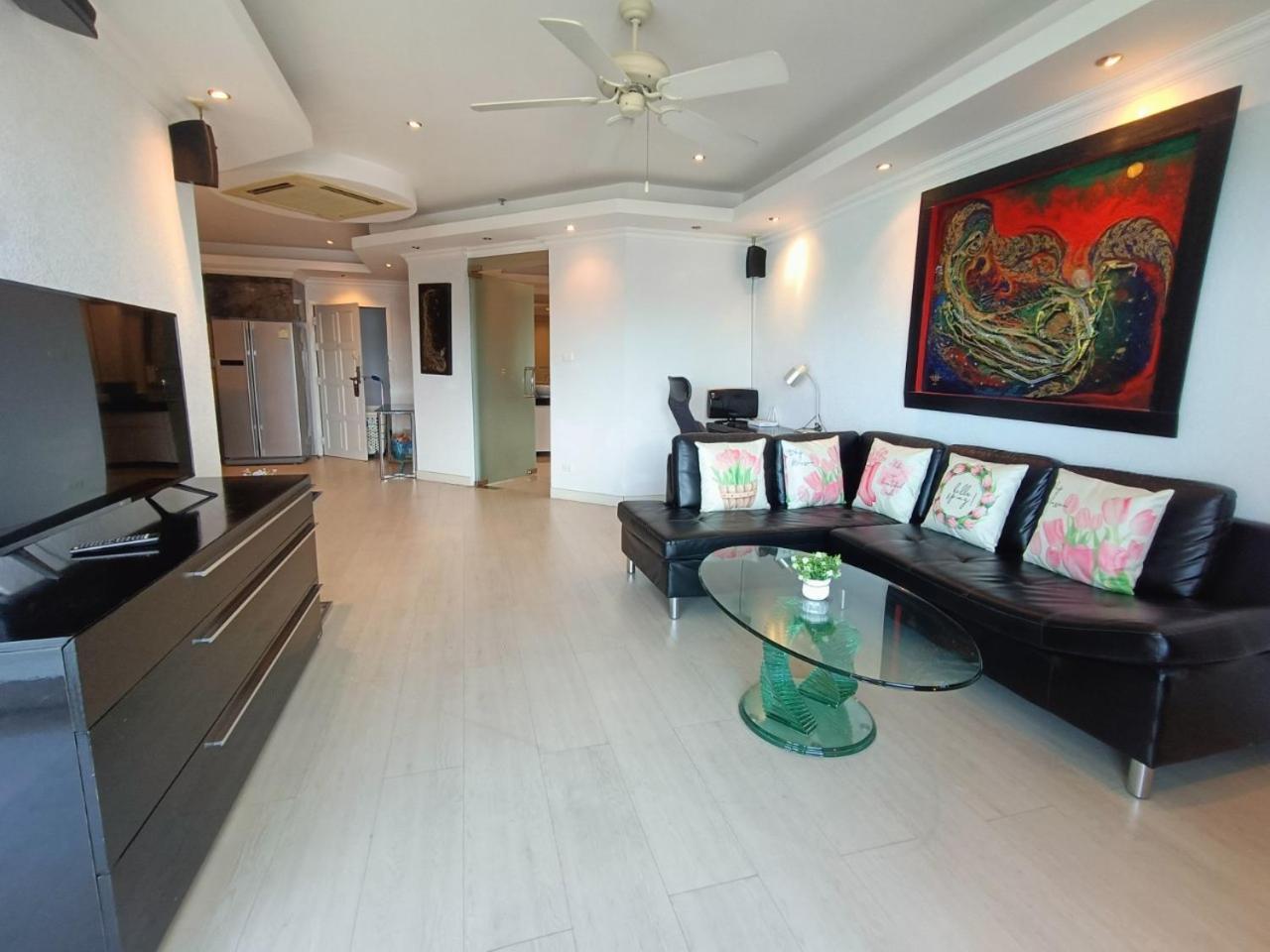 View Talay 6 Pattaya Beach Apartment By Honey Екстериор снимка