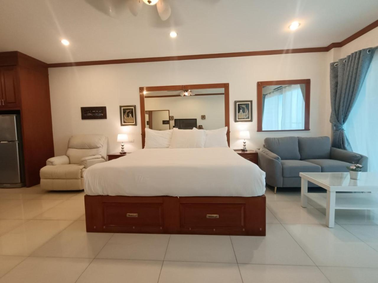 View Talay 6 Pattaya Beach Apartment By Honey Екстериор снимка