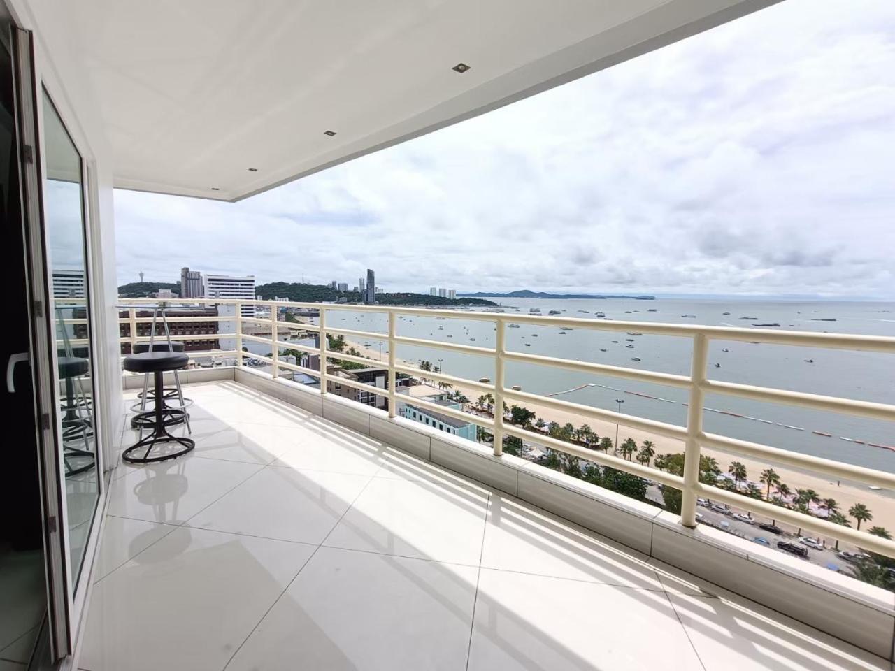 View Talay 6 Pattaya Beach Apartment By Honey Екстериор снимка