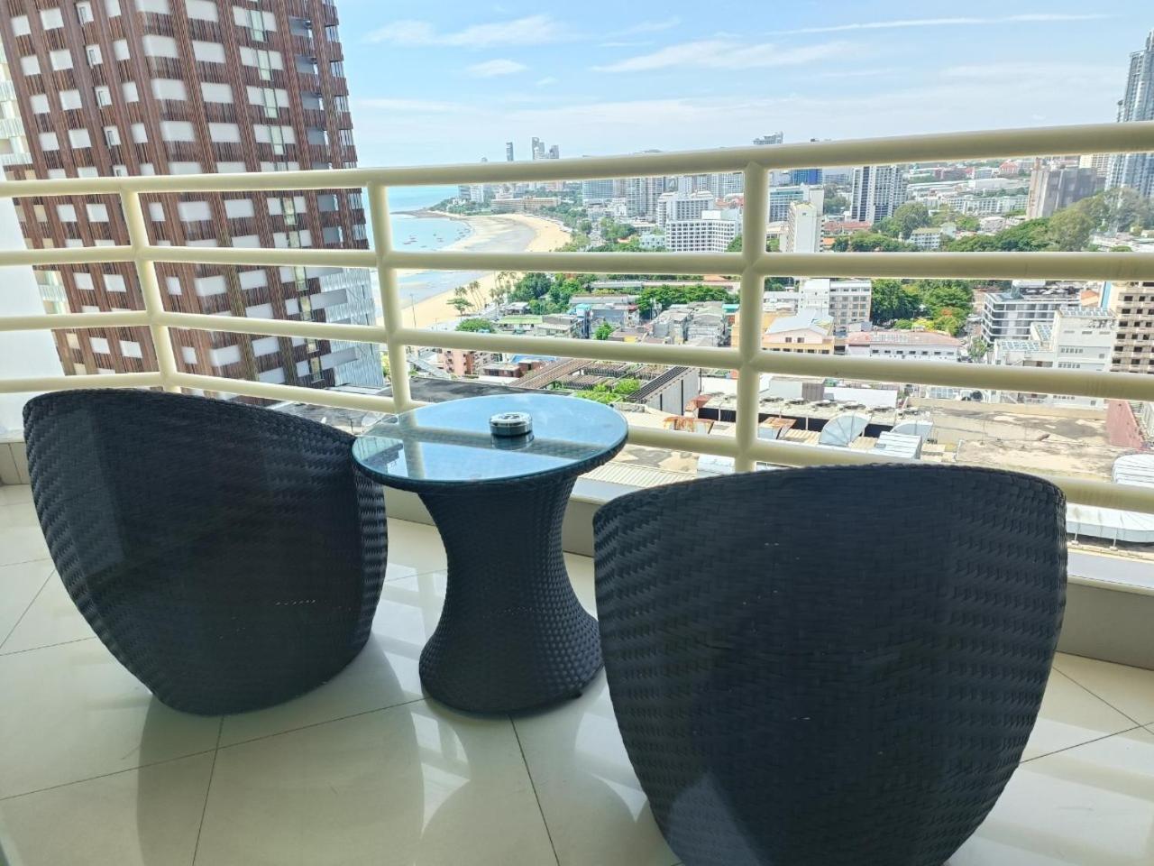 View Talay 6 Pattaya Beach Apartment By Honey Екстериор снимка